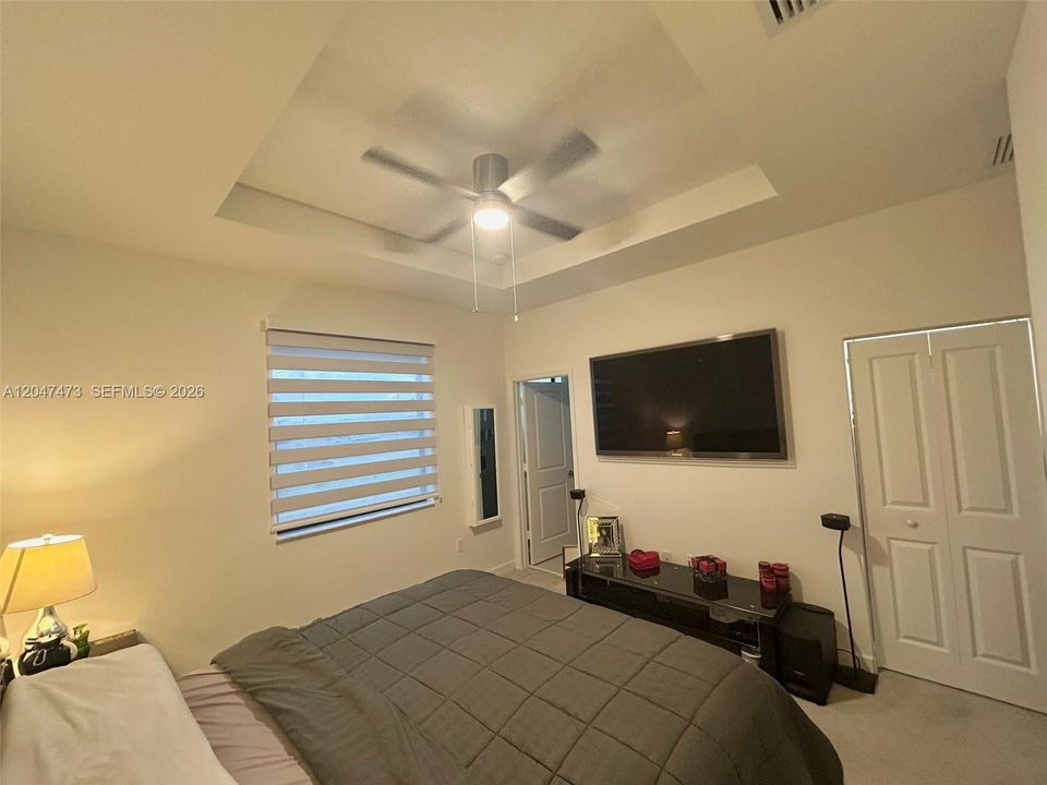 For Rent: $2,850 (3 beds, 2 baths, 1393 Square Feet)