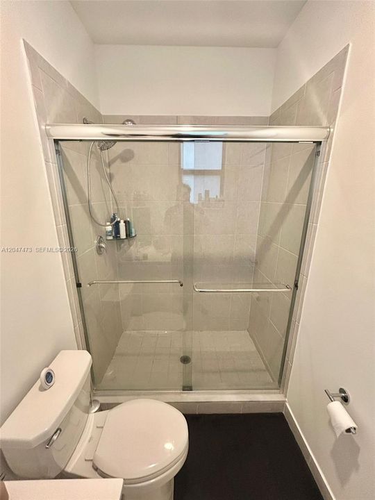 For Rent: $2,850 (3 beds, 2 baths, 1393 Square Feet)