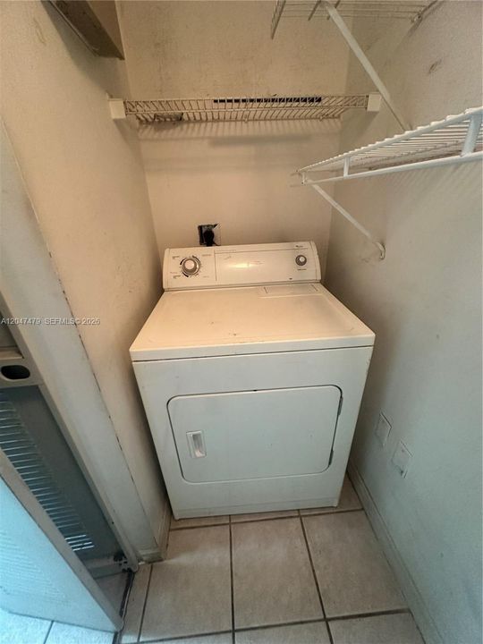 For Rent: $2,300 (2 beds, 2 baths, 1246 Square Feet)
