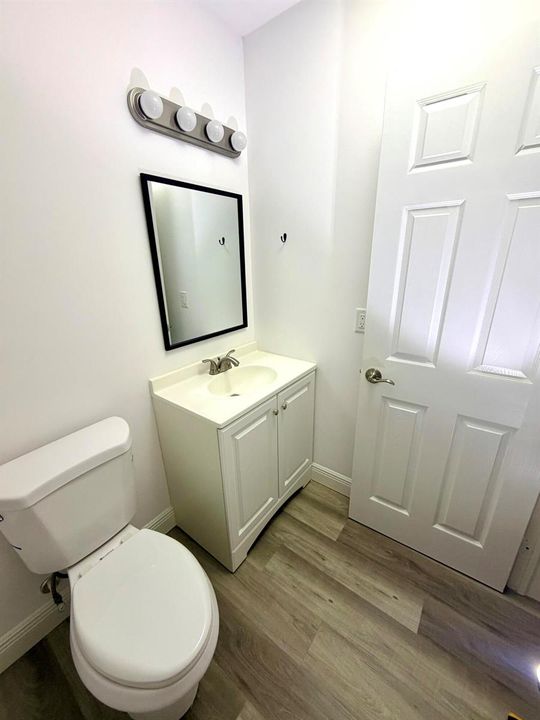 ___F105 bath 2