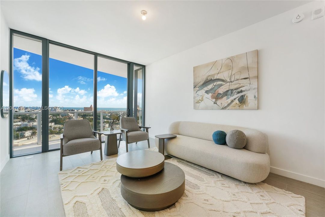 For Rent: $9,990 (1 beds, 1 baths, 1010 Square Feet)
