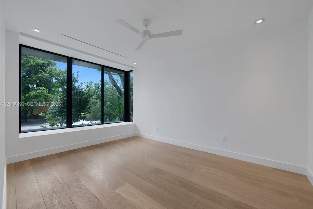 For Sale: $36,500,000 (7 beds, 7 baths, 10453 Square Feet)