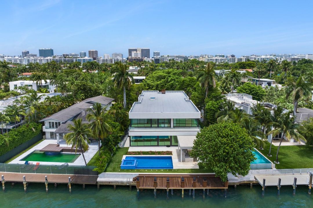 For Sale: $36,500,000 (7 beds, 7 baths, 10453 Square Feet)