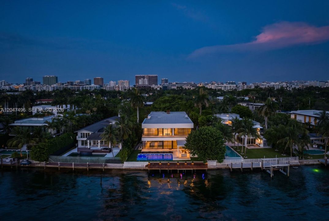 For Sale: $36,500,000 (7 beds, 7 baths, 10453 Square Feet)
