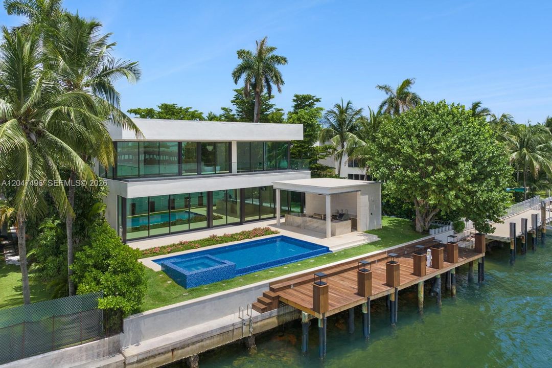 For Sale: $36,500,000 (7 beds, 7 baths, 10453 Square Feet)