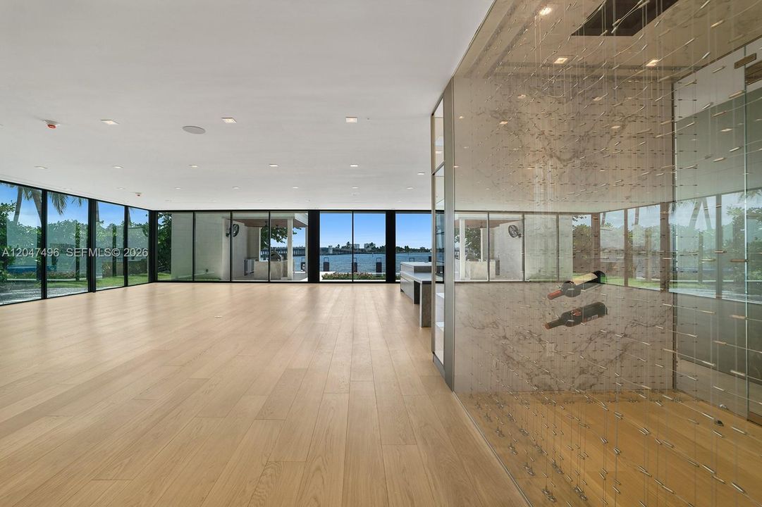 For Sale: $36,500,000 (7 beds, 7 baths, 10453 Square Feet)