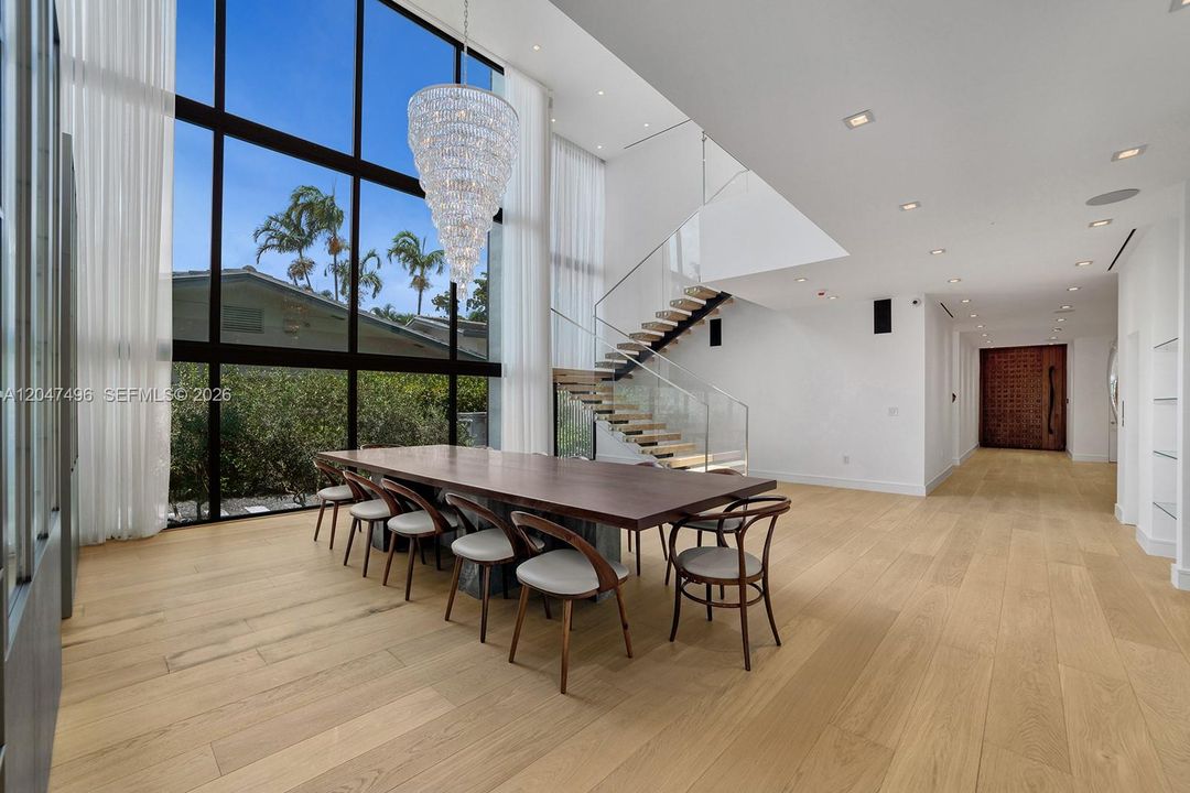 For Sale: $36,500,000 (7 beds, 7 baths, 10453 Square Feet)
