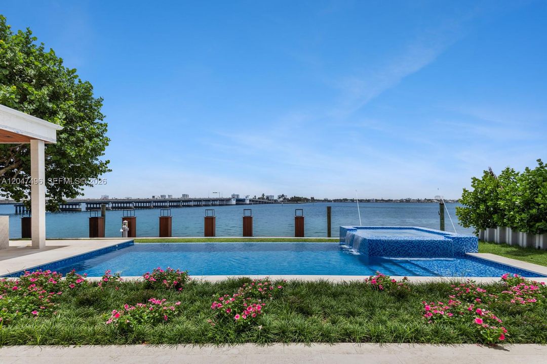 For Sale: $36,500,000 (7 beds, 7 baths, 10453 Square Feet)