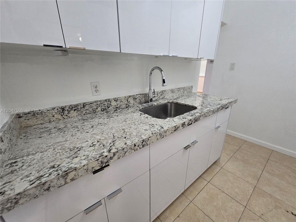 En Renta: $2,475 (2 camas, 1 baños, 900 Pies cuadrados)