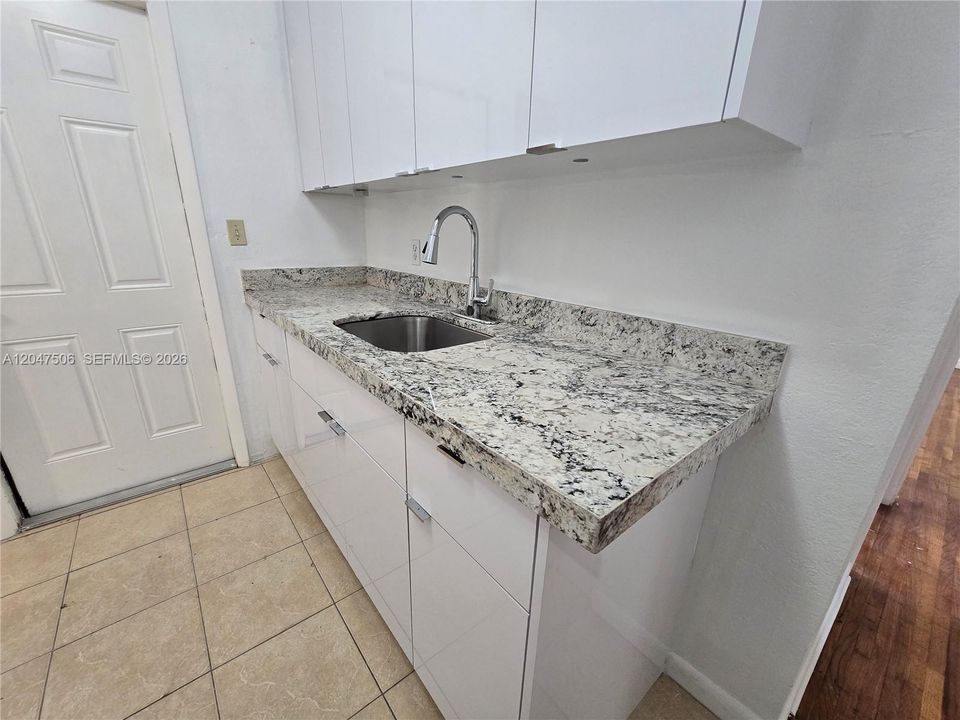 En Renta: $2,475 (2 camas, 1 baños, 900 Pies cuadrados)