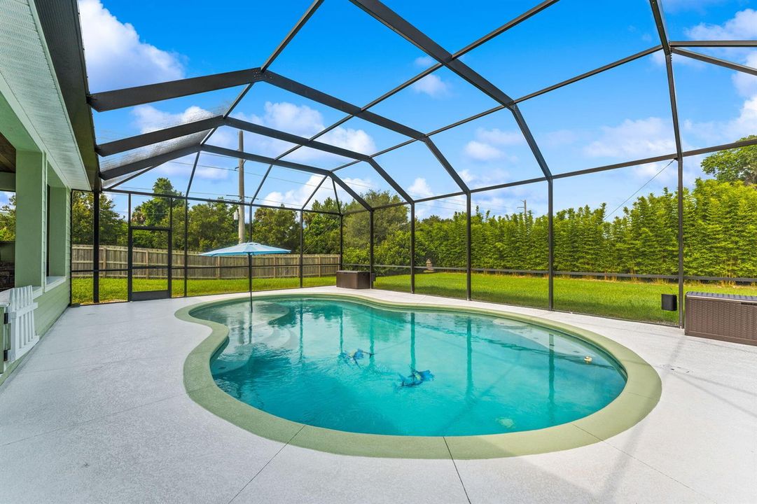 51-web-or-mls-2520 Tammy Dr-50