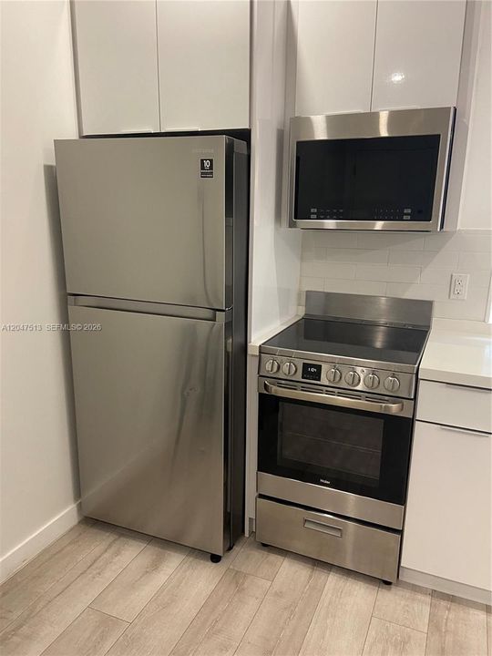 For Rent: $2,500 (1 beds, 1 baths, 511 Square Feet)