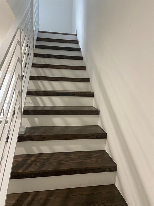 For Rent: $2,500 (1 beds, 1 baths, 511 Square Feet)