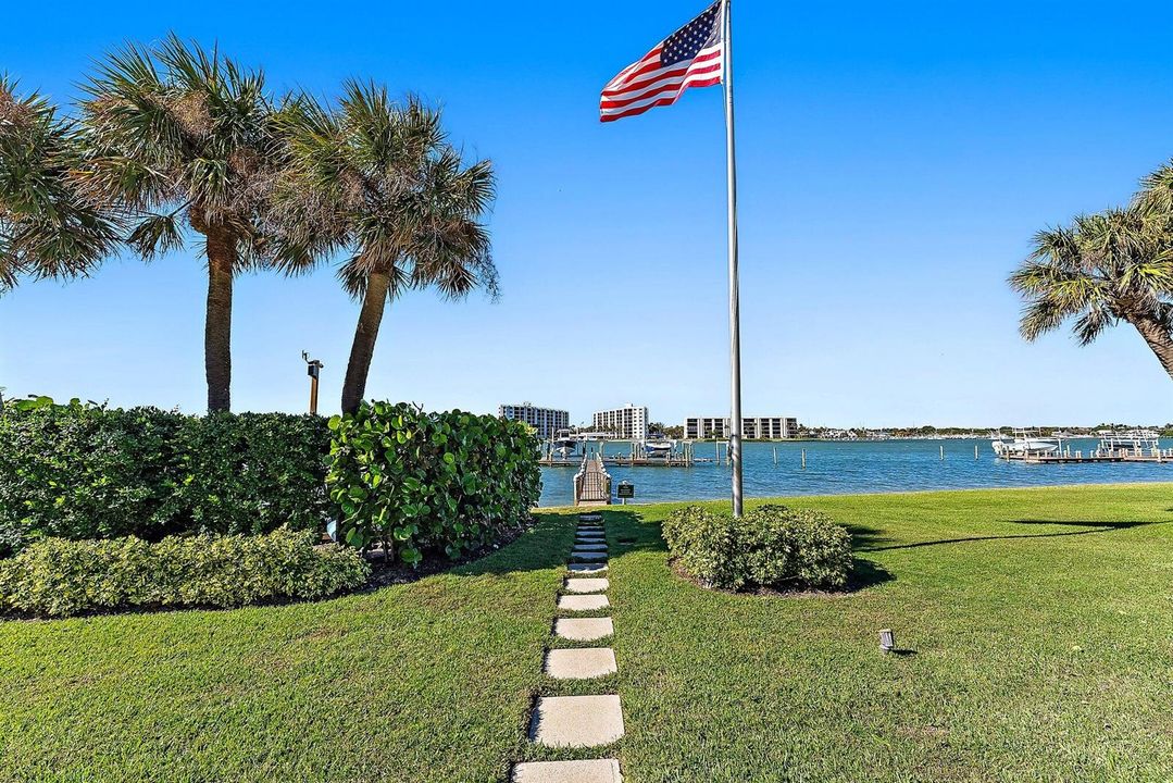 040-19750SouthBeachRoad-Jupiter-FL-33469