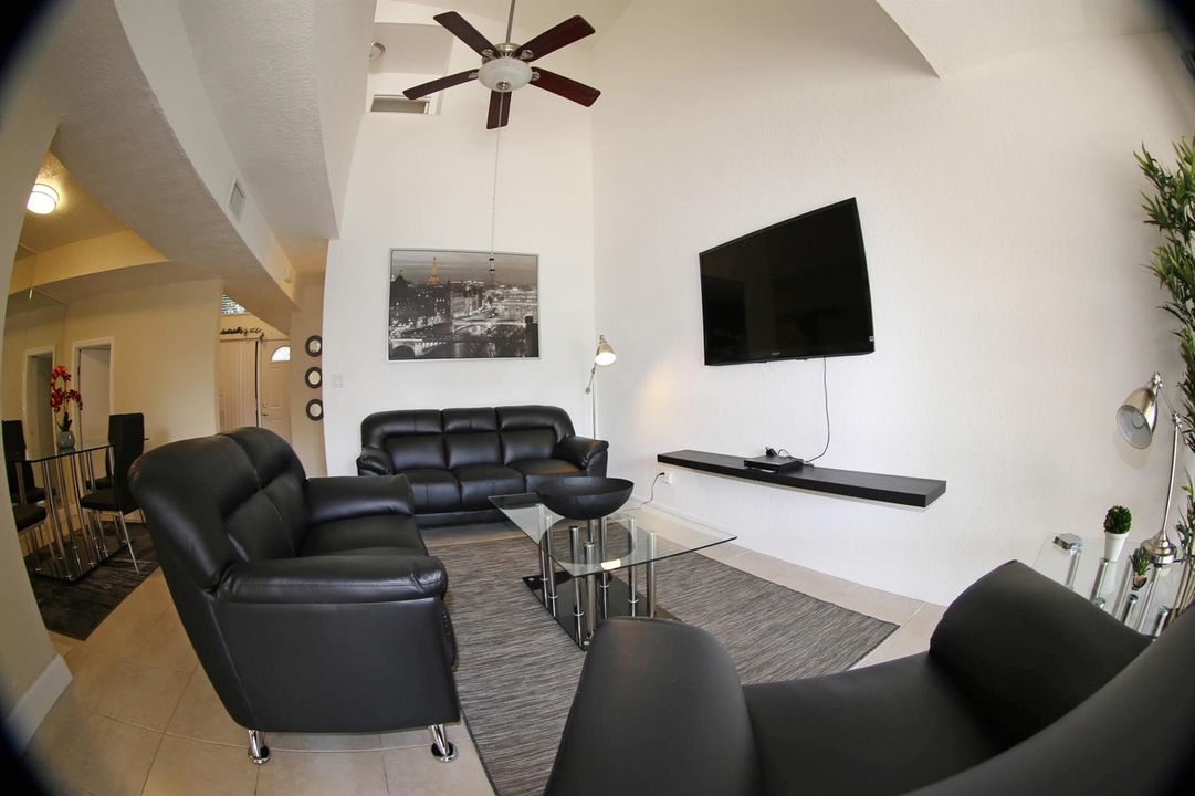 4.5 livinng room 8