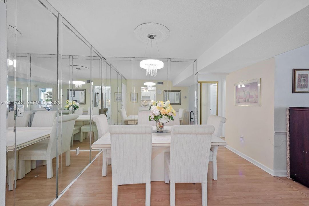 На продажу: $179,500 (2 спален, 2 ванн, 1080 Квадратных фут)