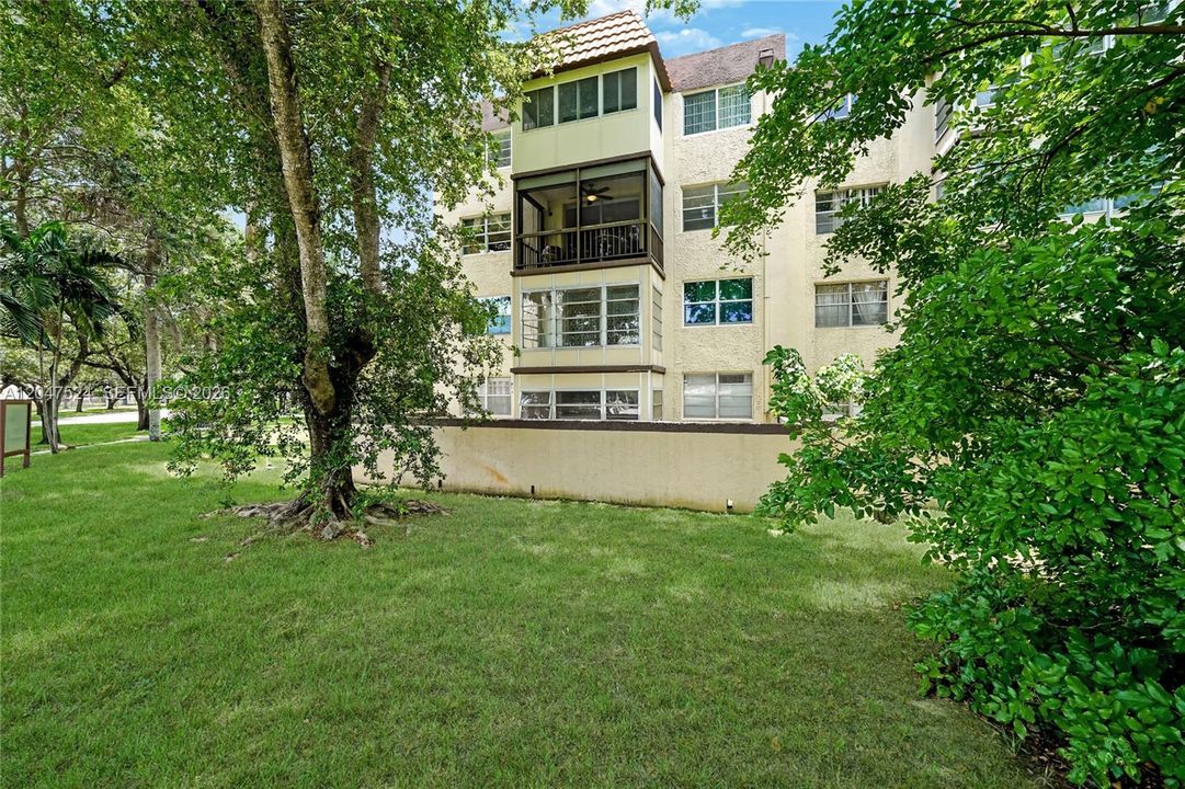 На продажу: $179,500 (2 спален, 2 ванн, 1080 Квадратных фут)