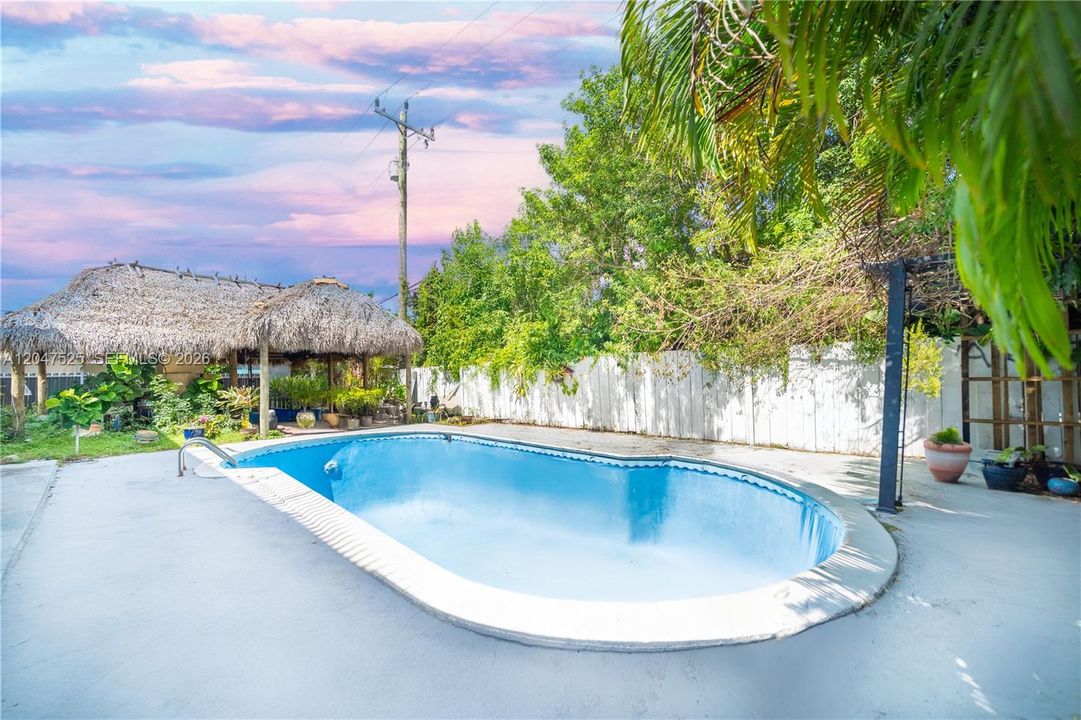 For Sale: $1,850,000 (9 beds, 6 baths, 0 Square Feet)