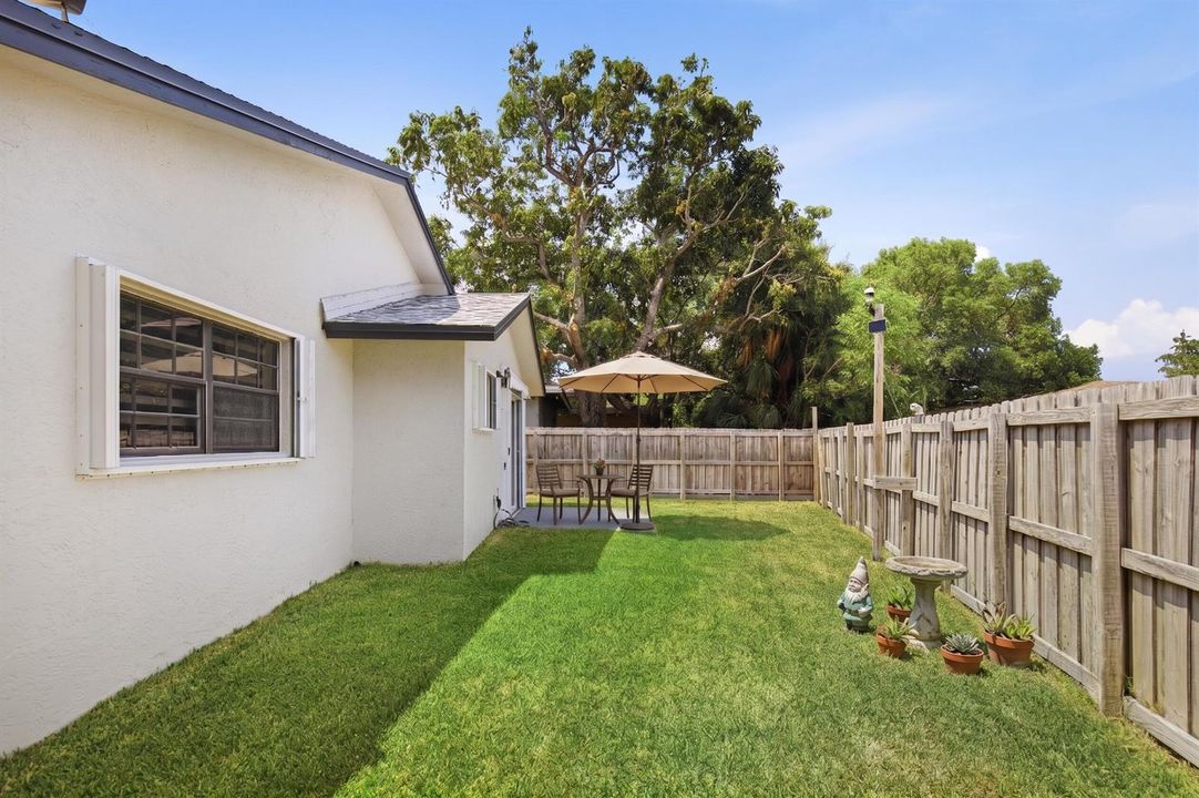Virtual Staging Backyard-D