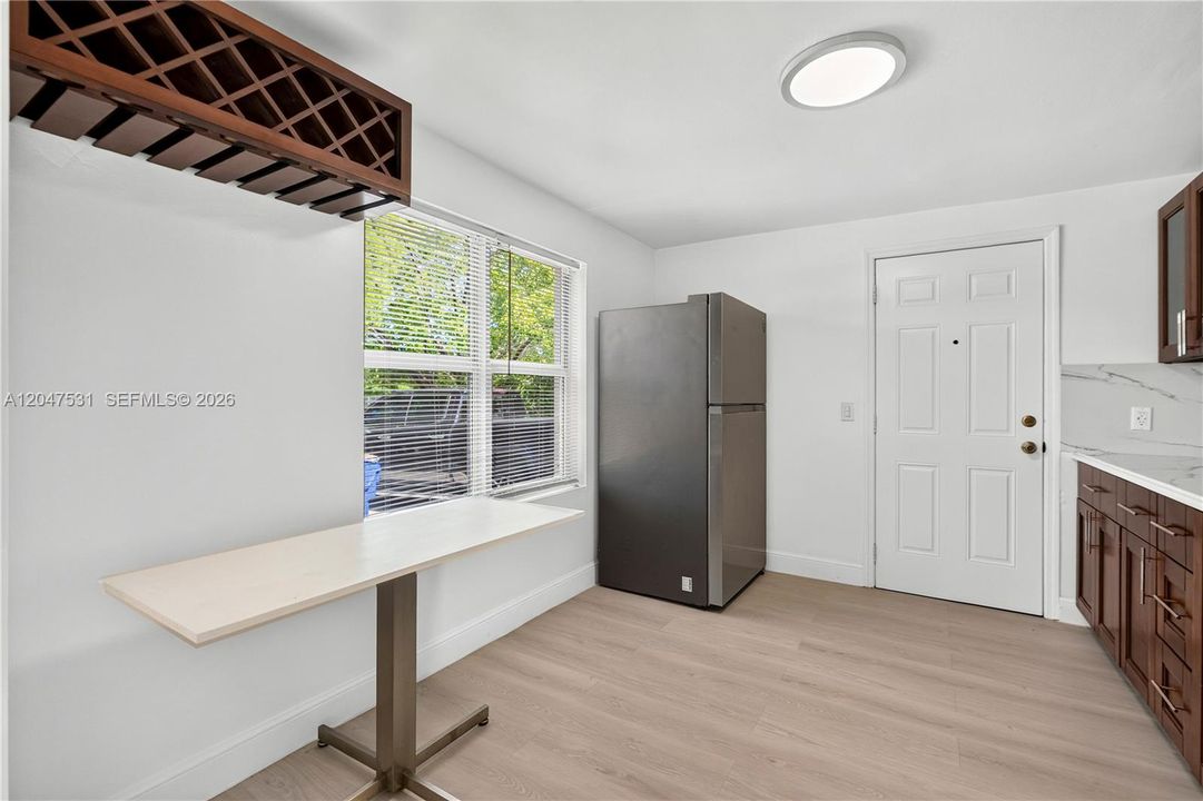 For Rent: $2,000 (1 beds, 1 baths, 500 Square Feet)