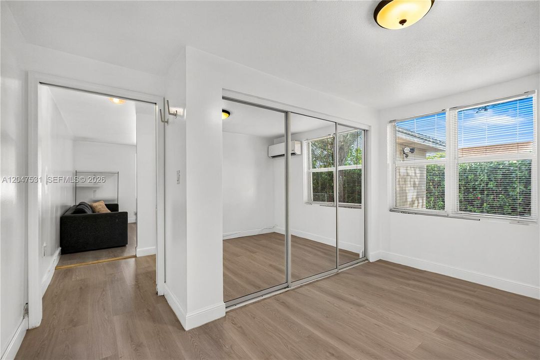For Rent: $2,000 (1 beds, 1 baths, 500 Square Feet)