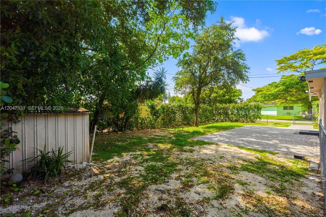 For Rent: $2,000 (1 beds, 1 baths, 500 Square Feet)