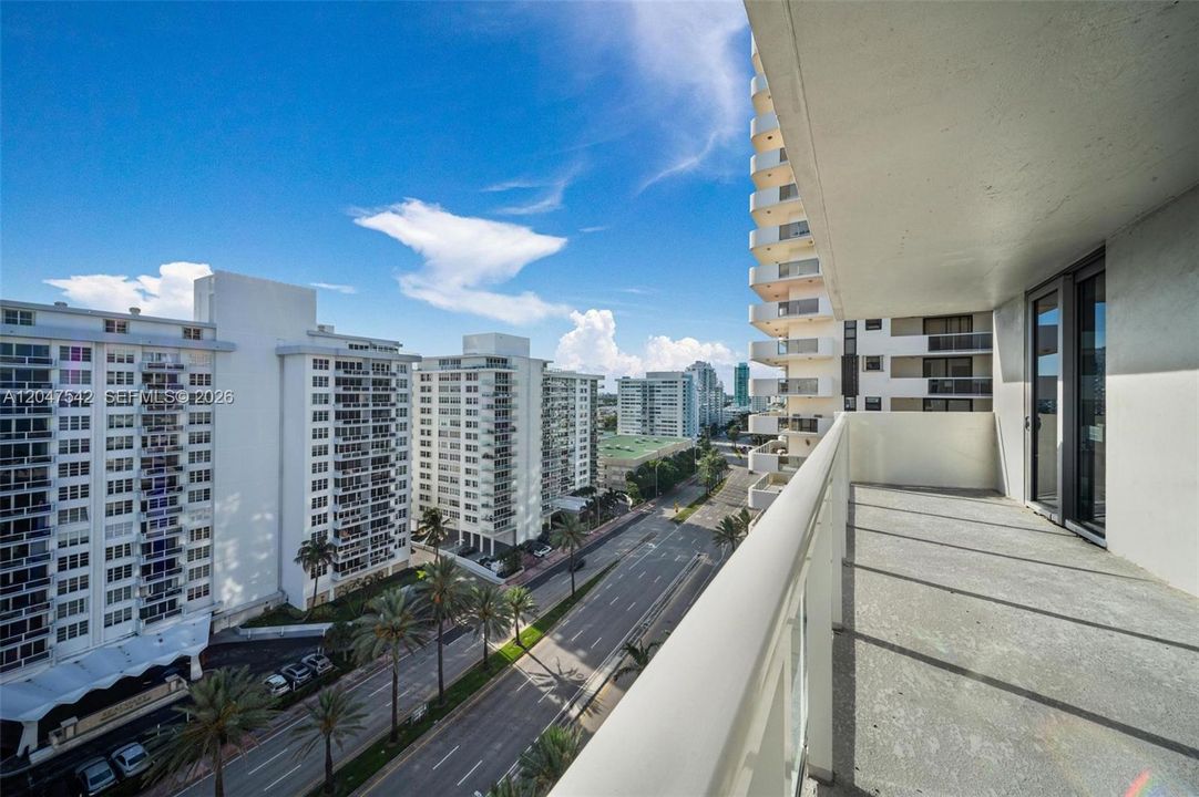 На продажу: $669,000 (2 спален, 2 ванн, 1320 Квадратных фут)
