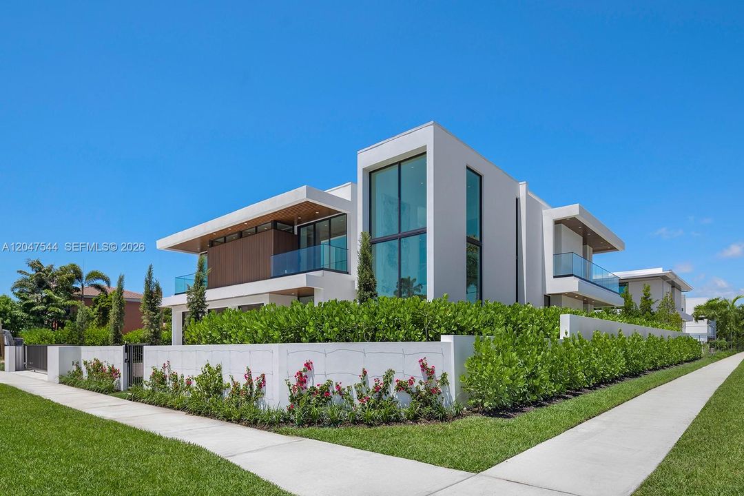 На продажу: $6,495,000 (6 спален, 6 ванн, 5577 Квадратных фут)
