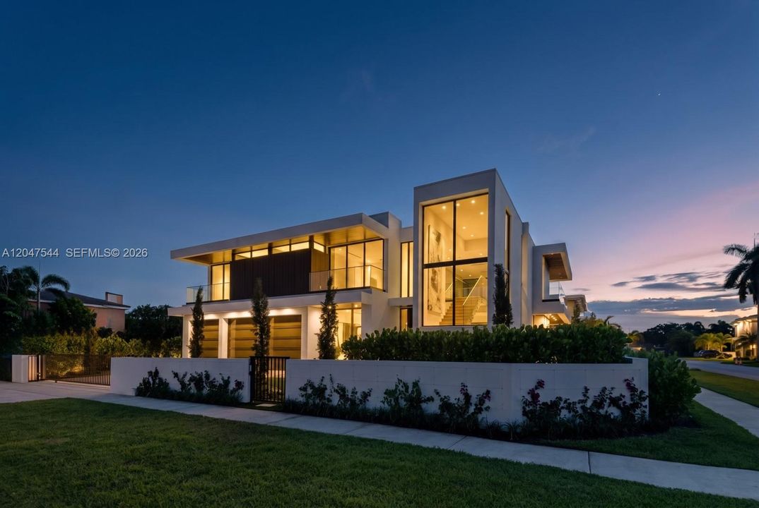 На продажу: $6,495,000 (6 спален, 6 ванн, 5577 Квадратных фут)