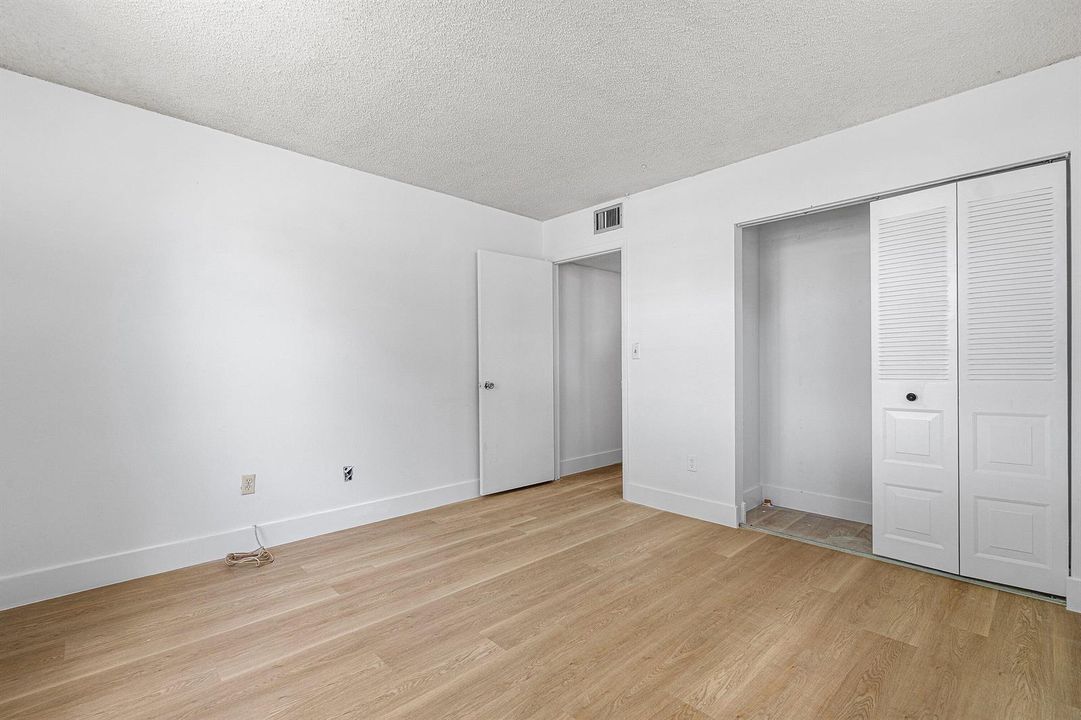 018-7380Northwest18thStreet-108-Margate-
