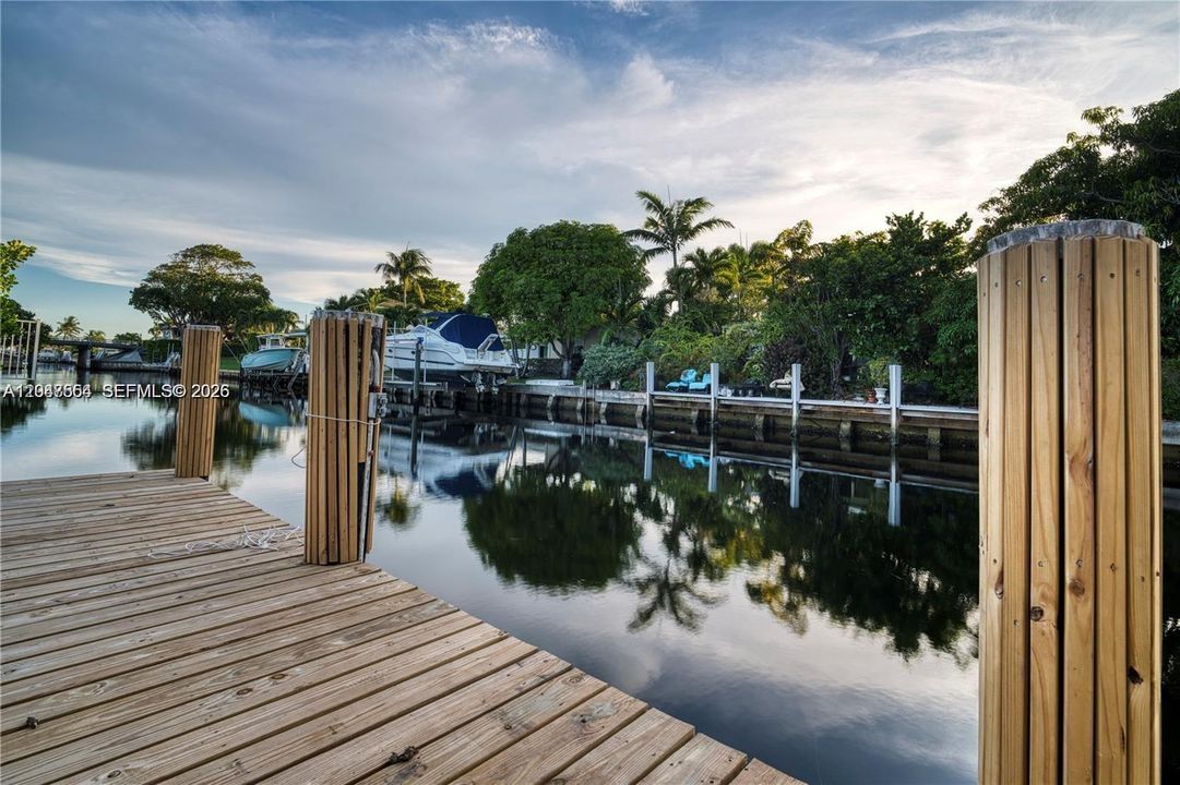En Venta: $1,900,000 (5 camas, 3 baños, 2285 Pies cuadrados)