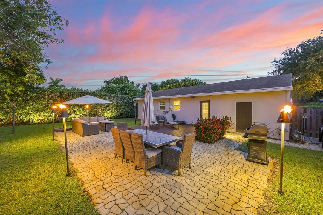 2205 West Pineridge Court - 12.jpg-SMALL