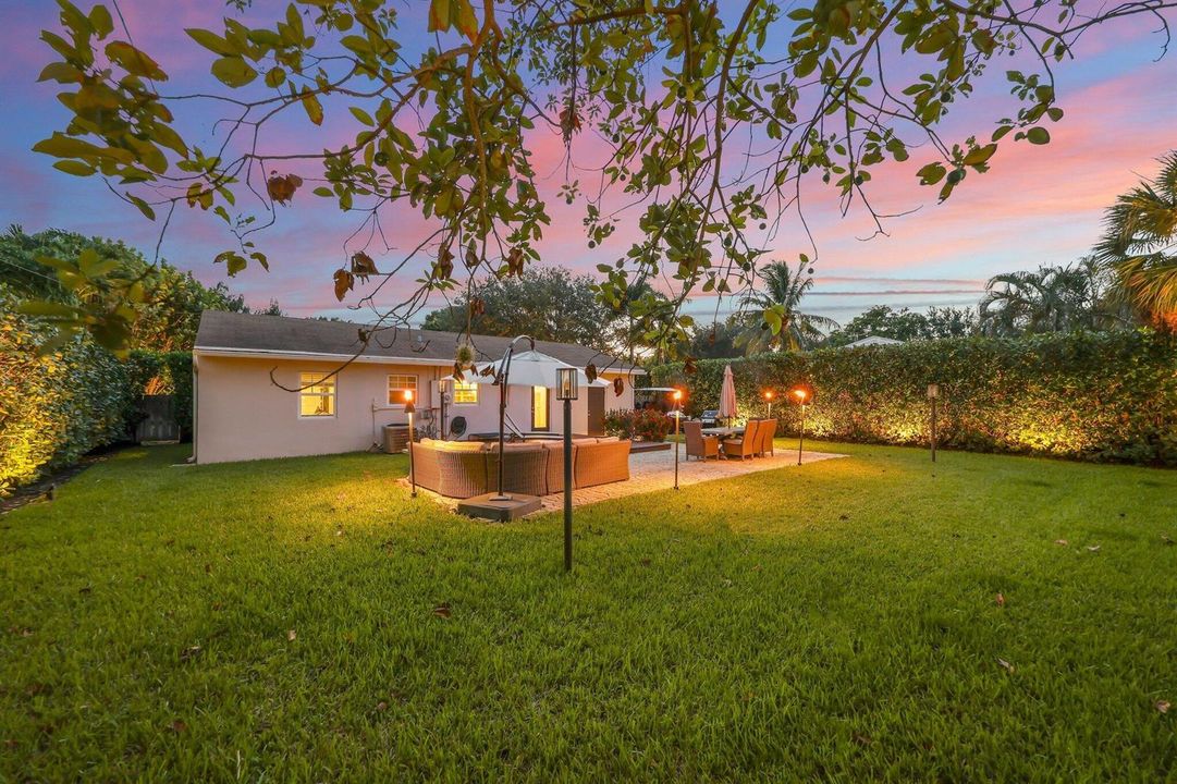 2205 West Pineridge Court - 9.jpg-SMALL
