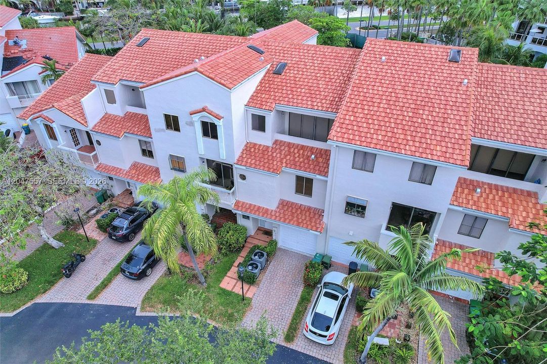 For Rent: $6,700 (4 beds, 3 baths, 2406 Square Feet)