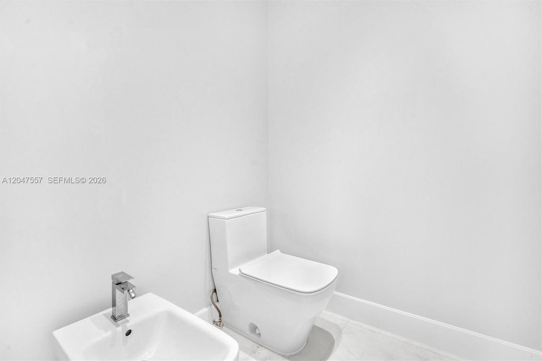 For Rent: $6,700 (4 beds, 3 baths, 2406 Square Feet)