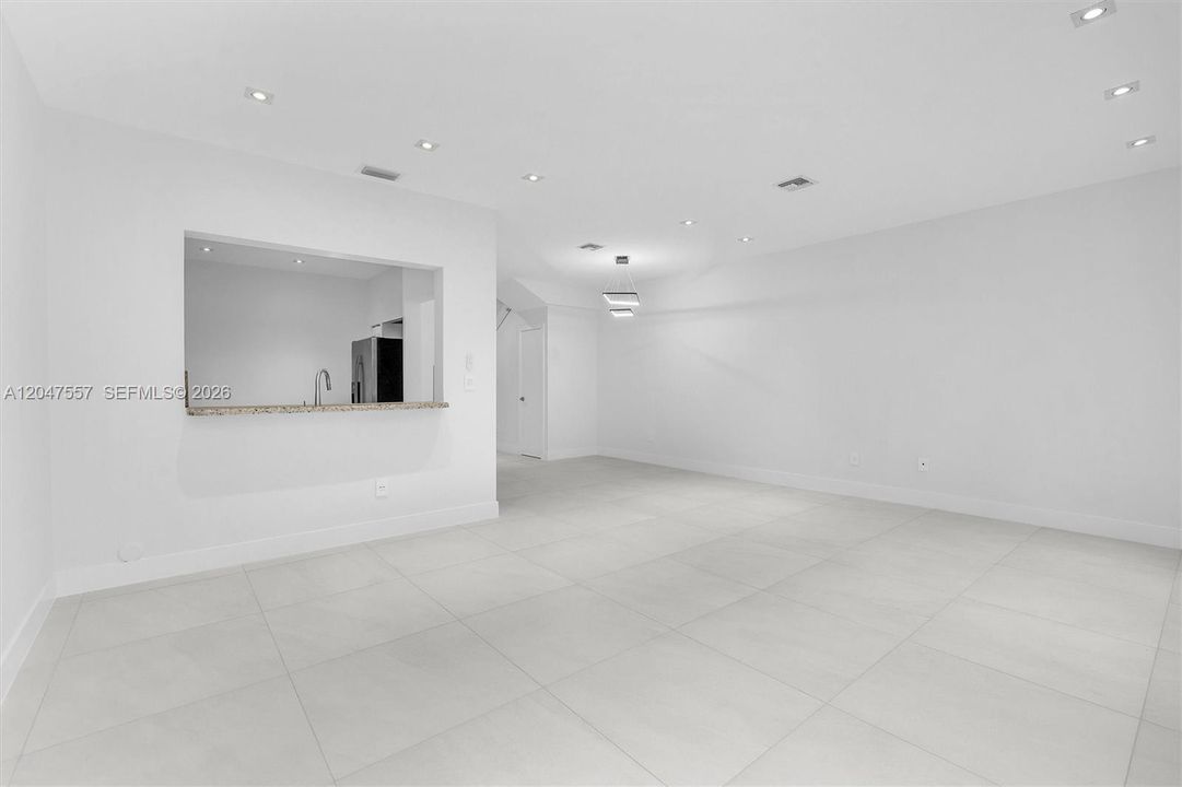 For Rent: $6,700 (4 beds, 3 baths, 2406 Square Feet)