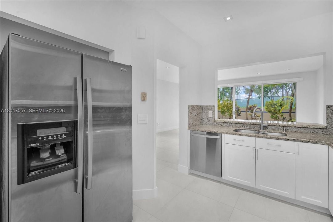 For Rent: $6,700 (4 beds, 3 baths, 2406 Square Feet)