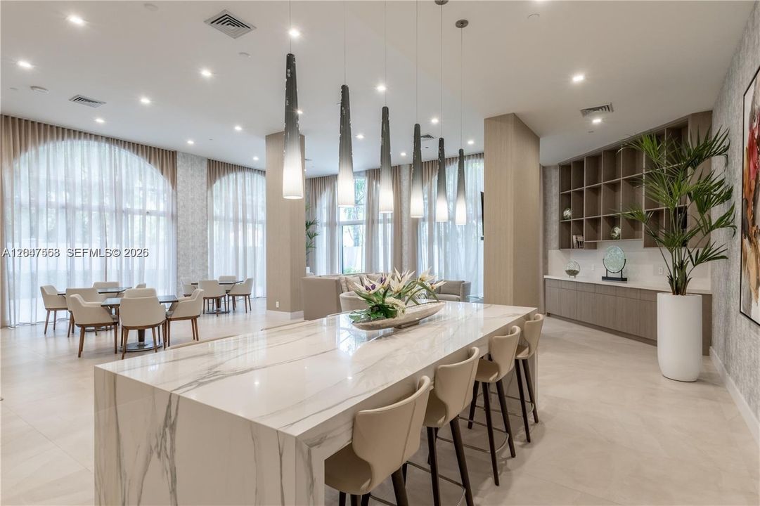 For Rent: $4,200 (2 beds, 2 baths, 1310 Square Feet)
