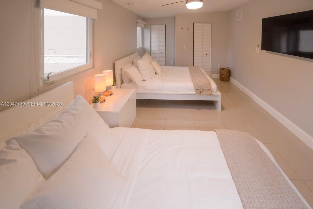 For Rent: $3,800 (3 beds, 2 baths, 1742 Square Feet)