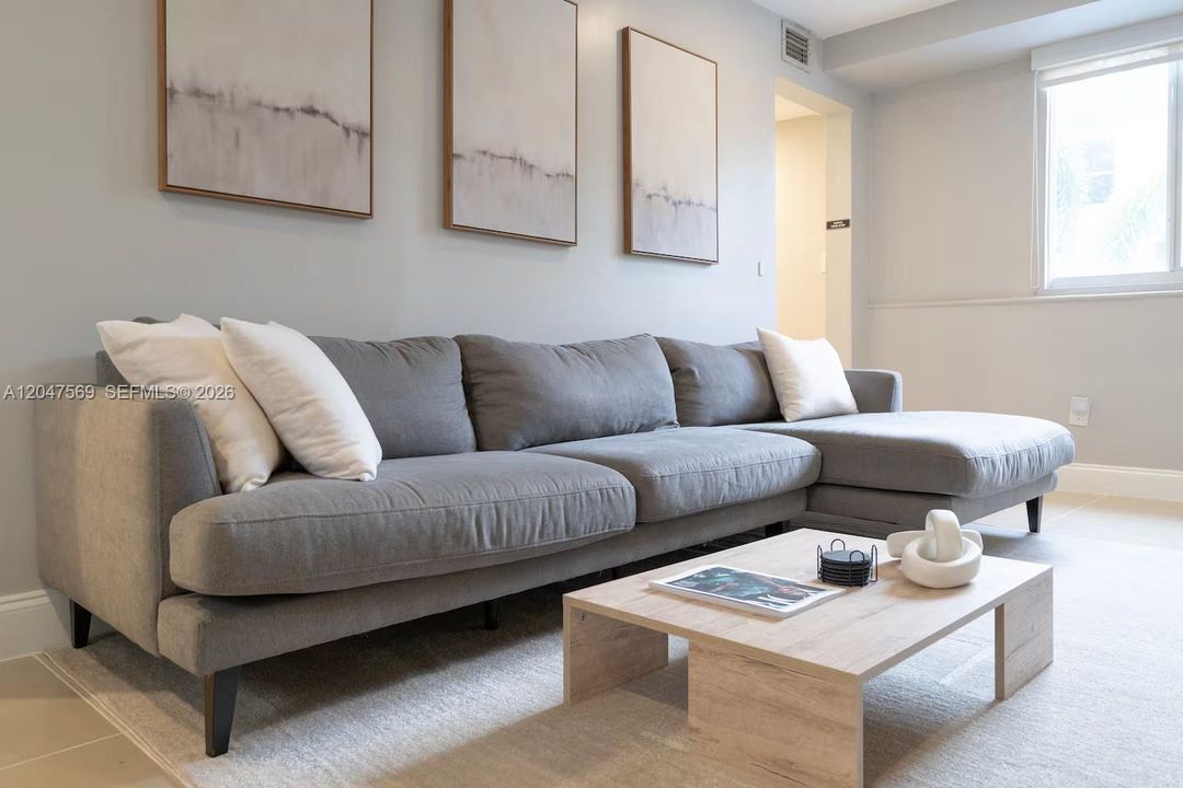 For Rent: $3,800 (3 beds, 2 baths, 1742 Square Feet)