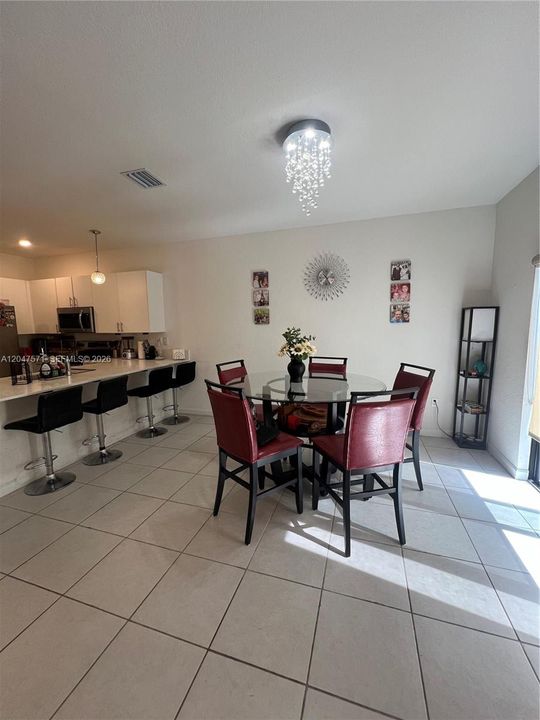 For Sale: $525,000 (4 beds, 2 baths, 1773 Square Feet)