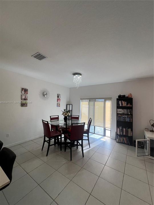 For Sale: $525,000 (4 beds, 2 baths, 1773 Square Feet)