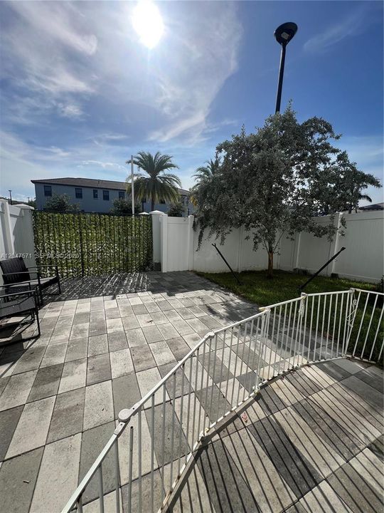 For Sale: $525,000 (4 beds, 2 baths, 1773 Square Feet)