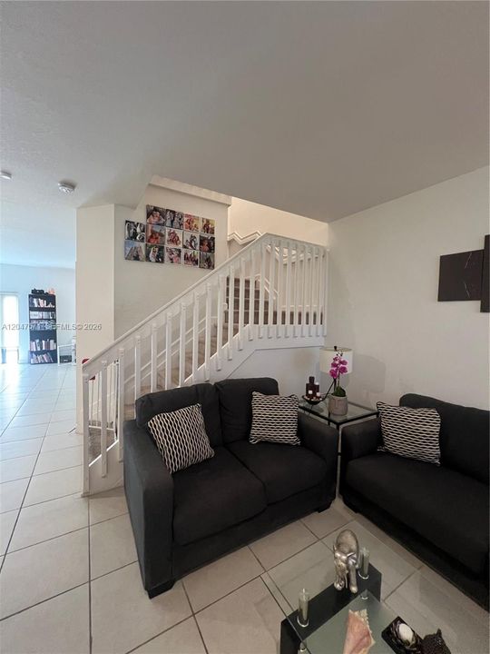 For Sale: $525,000 (4 beds, 2 baths, 1773 Square Feet)
