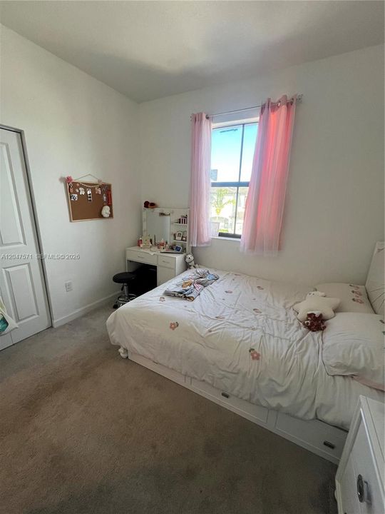 For Sale: $525,000 (4 beds, 2 baths, 1773 Square Feet)