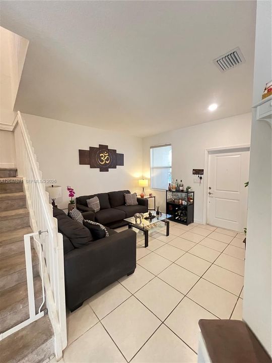 For Sale: $525,000 (4 beds, 2 baths, 1773 Square Feet)