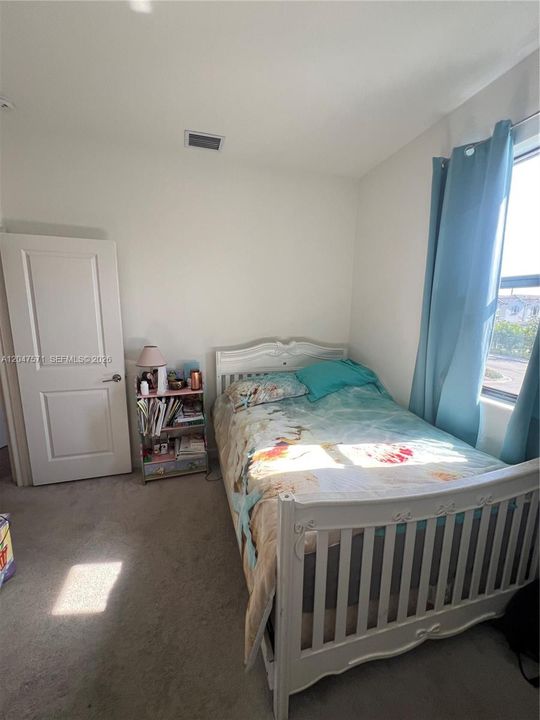 For Sale: $525,000 (4 beds, 2 baths, 1773 Square Feet)
