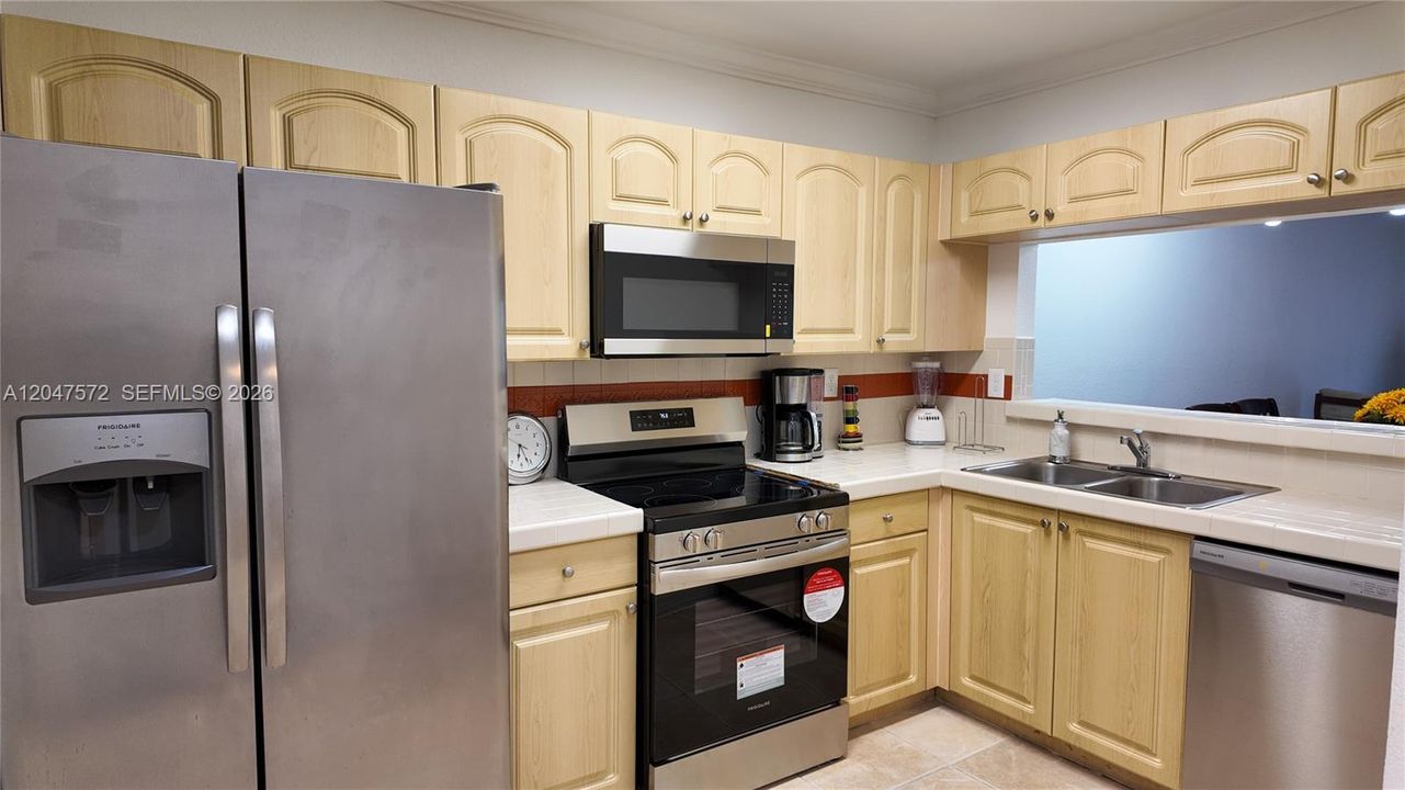 В аренду: $3,500 (3 спален, 2 ванн, 1533 Квадратных фут)