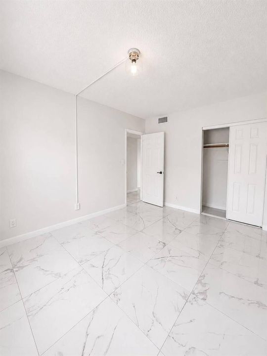650 SW 15th 6