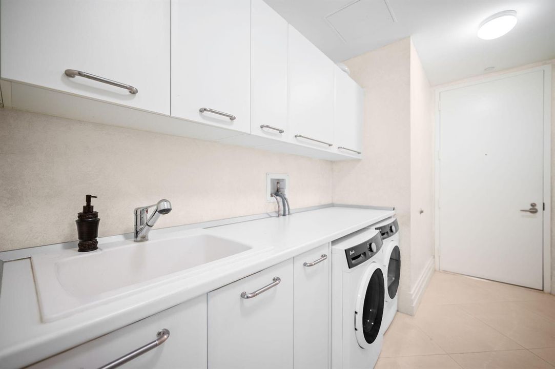 23-web-or-mls-16051-collins-ave-1902